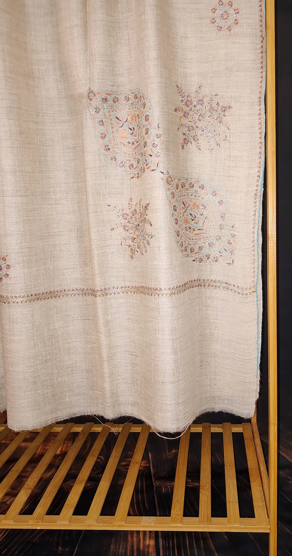 TOK001 (3) Off-White Botidar Sozni Embroidered Pashmina Shawl