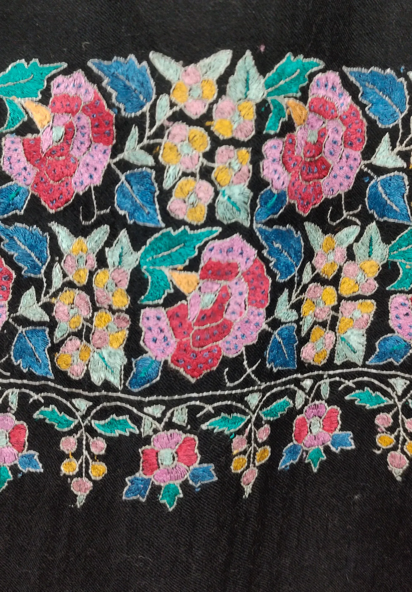 TOK009 (1) Black Palladar Sozni Embroidered Pashmina Shawl