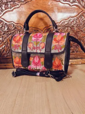 Cream & Onyx Floral Flap Dholki Handbag - alternate view